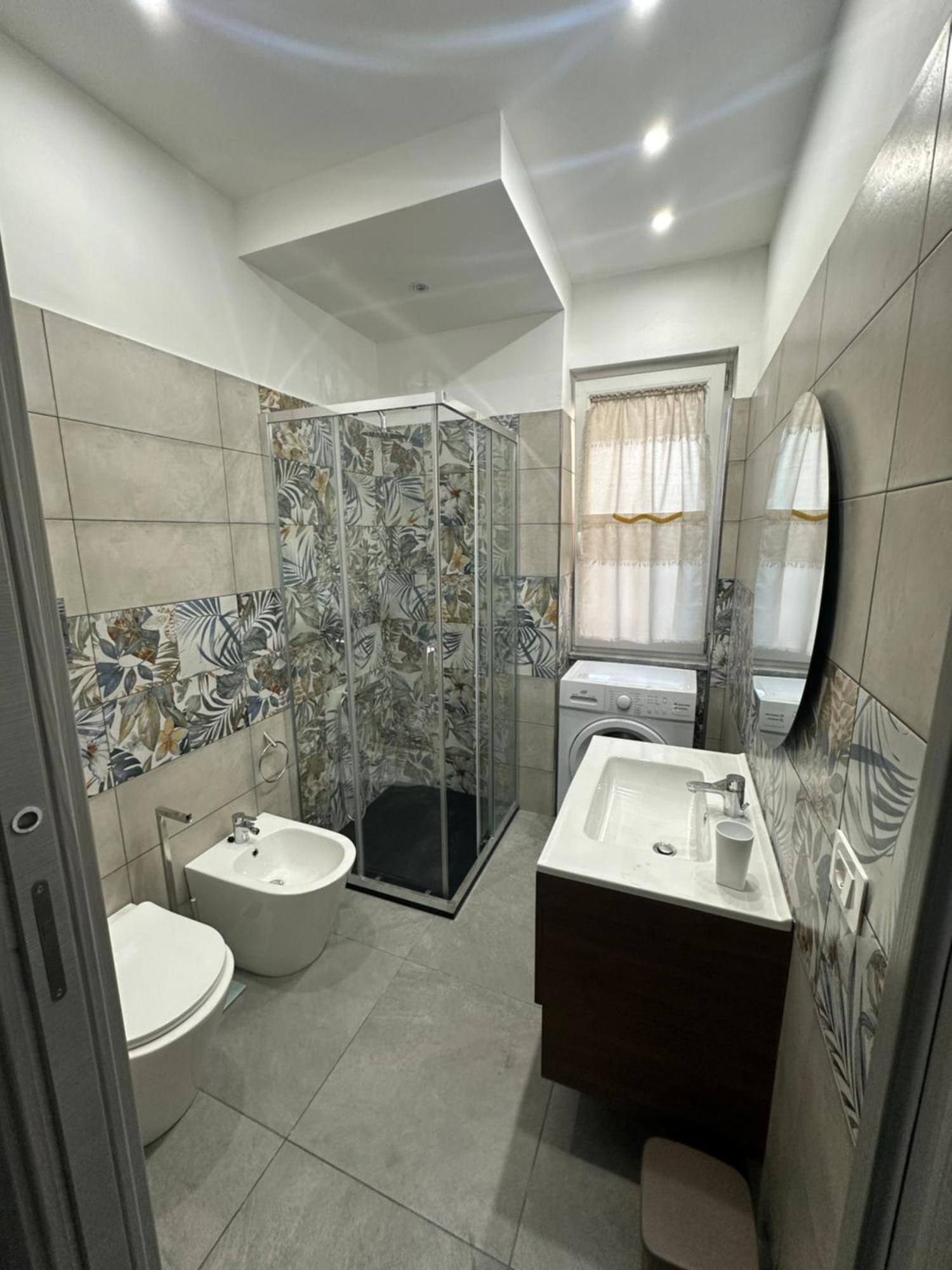 Nathouse Apartment Villafranca Tirrena Bagian luar foto