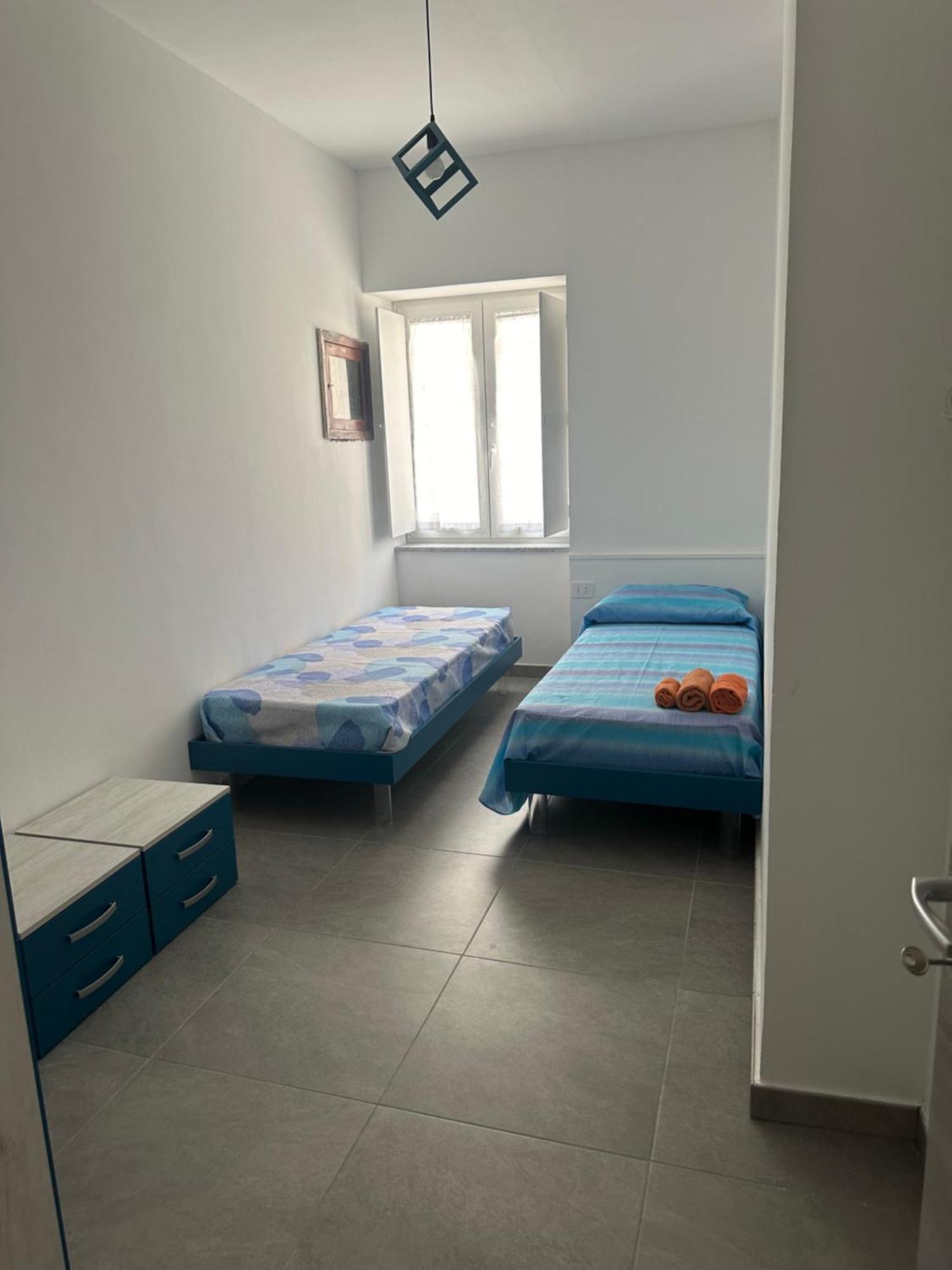 Nathouse Apartment Villafranca Tirrena Bagian luar foto