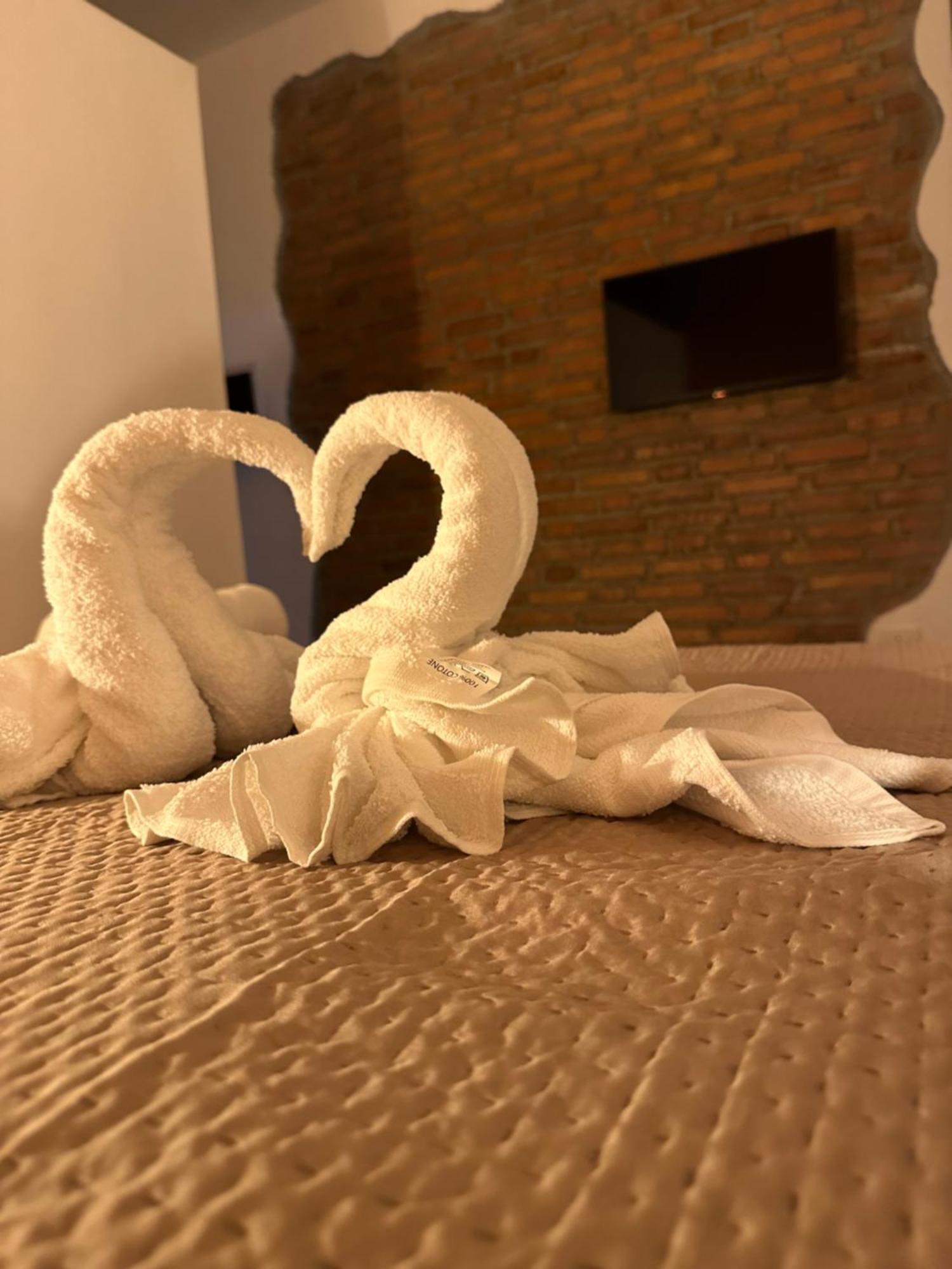 Nathouse Apartment Villafranca Tirrena Bagian luar foto