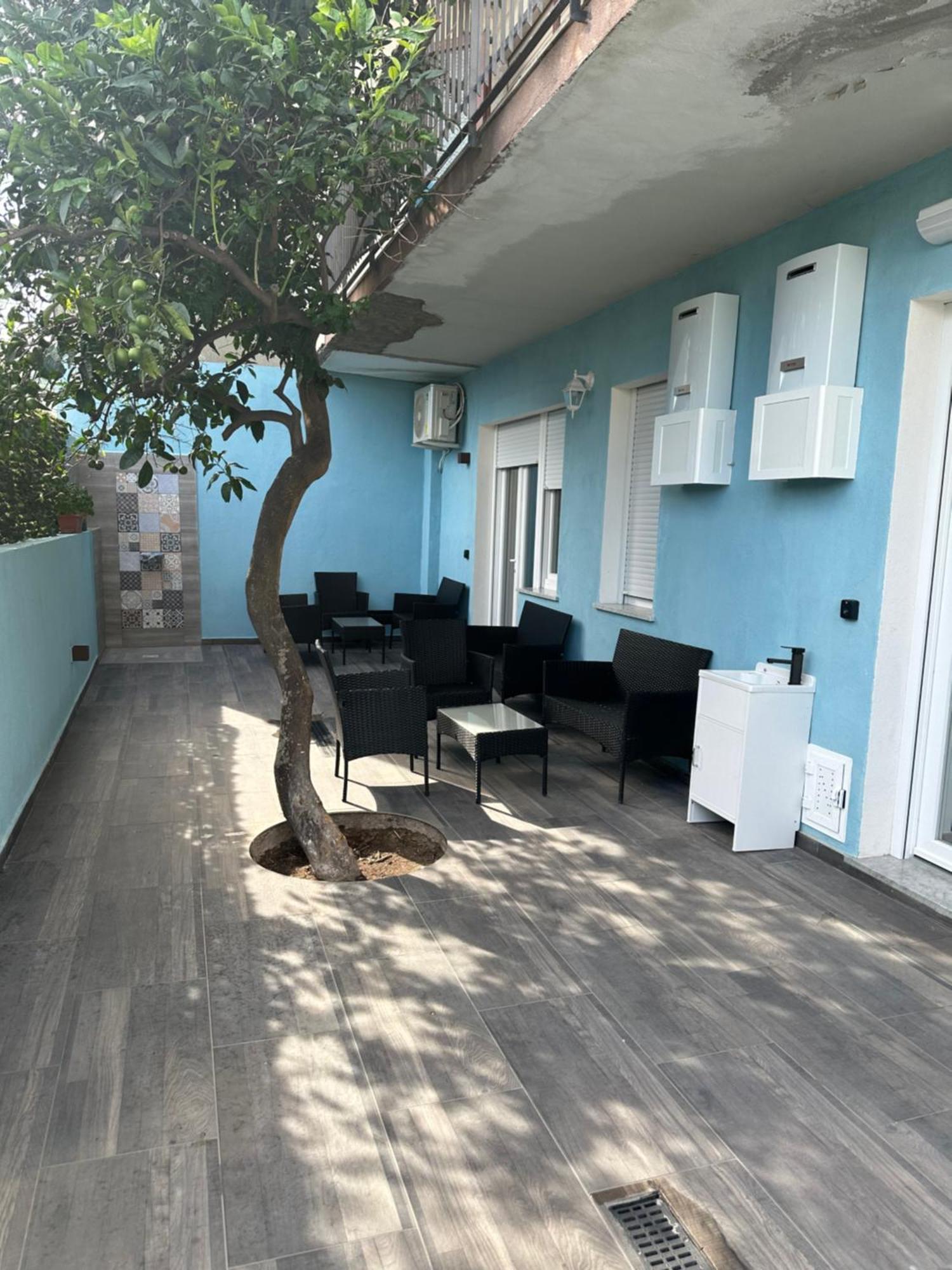 Nathouse Apartment Villafranca Tirrena Bagian luar foto