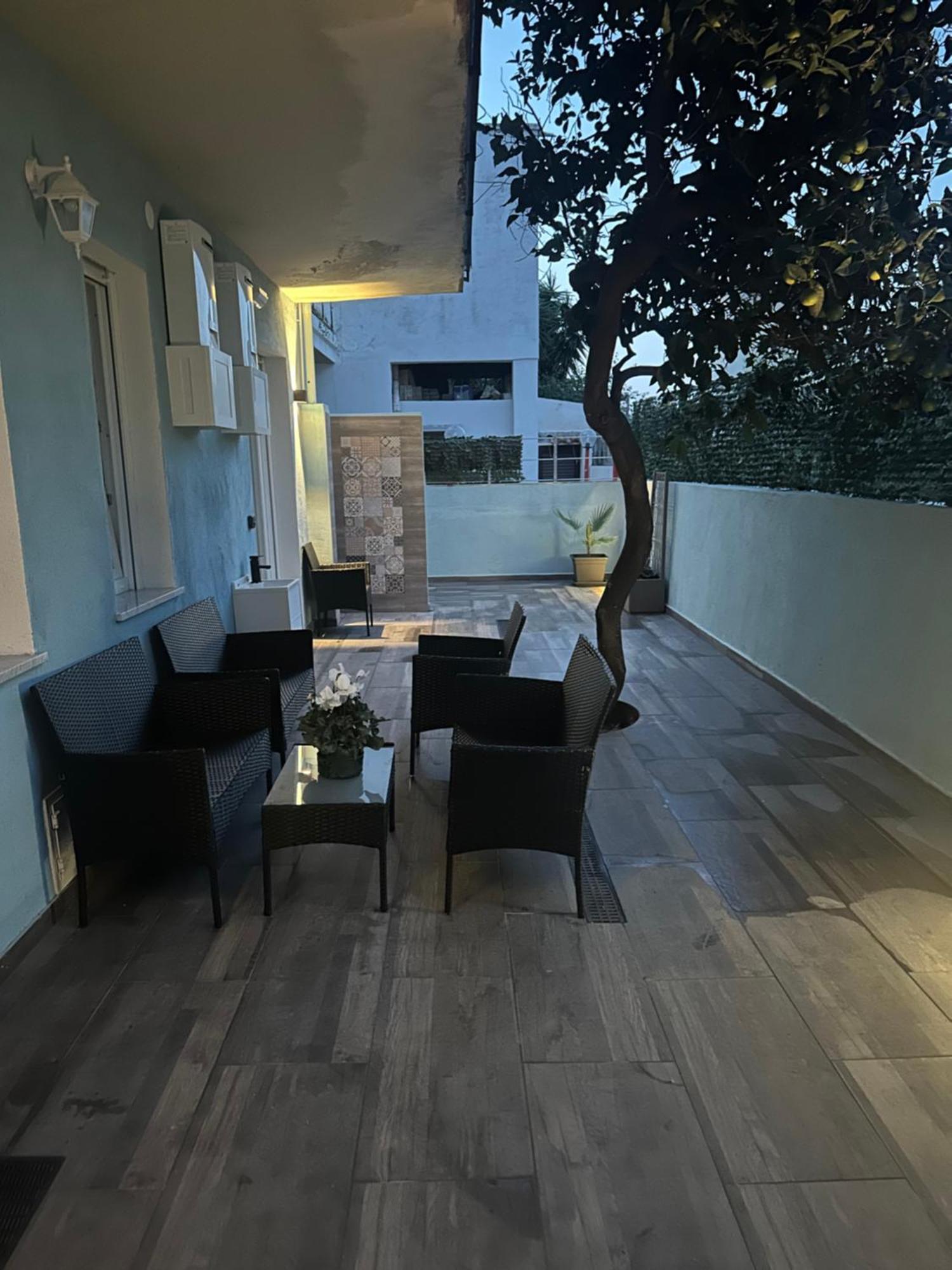 Nathouse Apartment Villafranca Tirrena Bagian luar foto