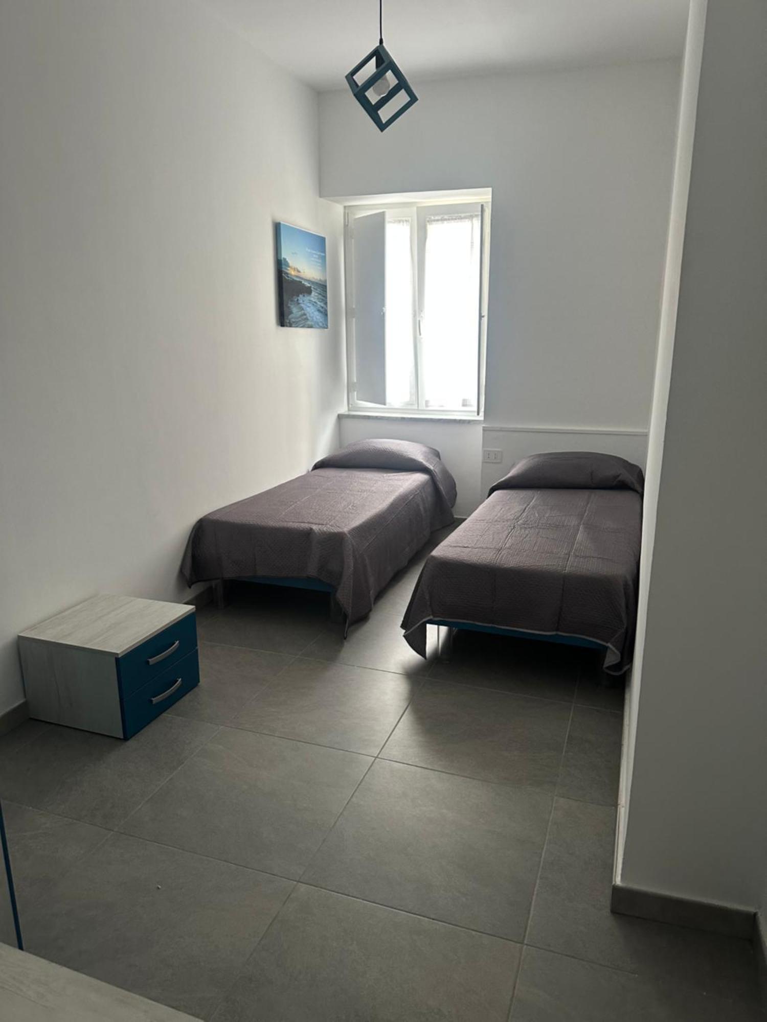 Nathouse Apartment Villafranca Tirrena Bagian luar foto